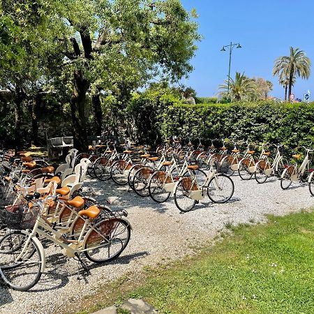 Hotel Atlantico Forte dei Marmi Zewnętrze zdjęcie